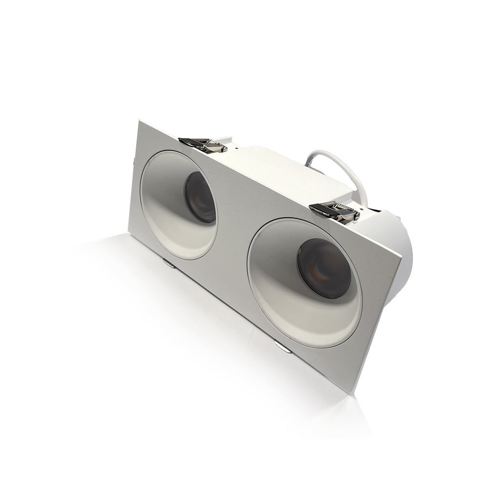 ANTI-GLARE DOUBLE HEAD RECESSED FIXTURE 120VAC 30W 2100LM BEAM ANGLE 36° 3000K CRI>90 PF>0.9 DAMP LOCATION