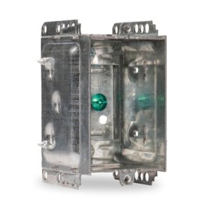 2104-LLE3 - 3 Gang Device Box with NMD Clamps 37.5 cu.in