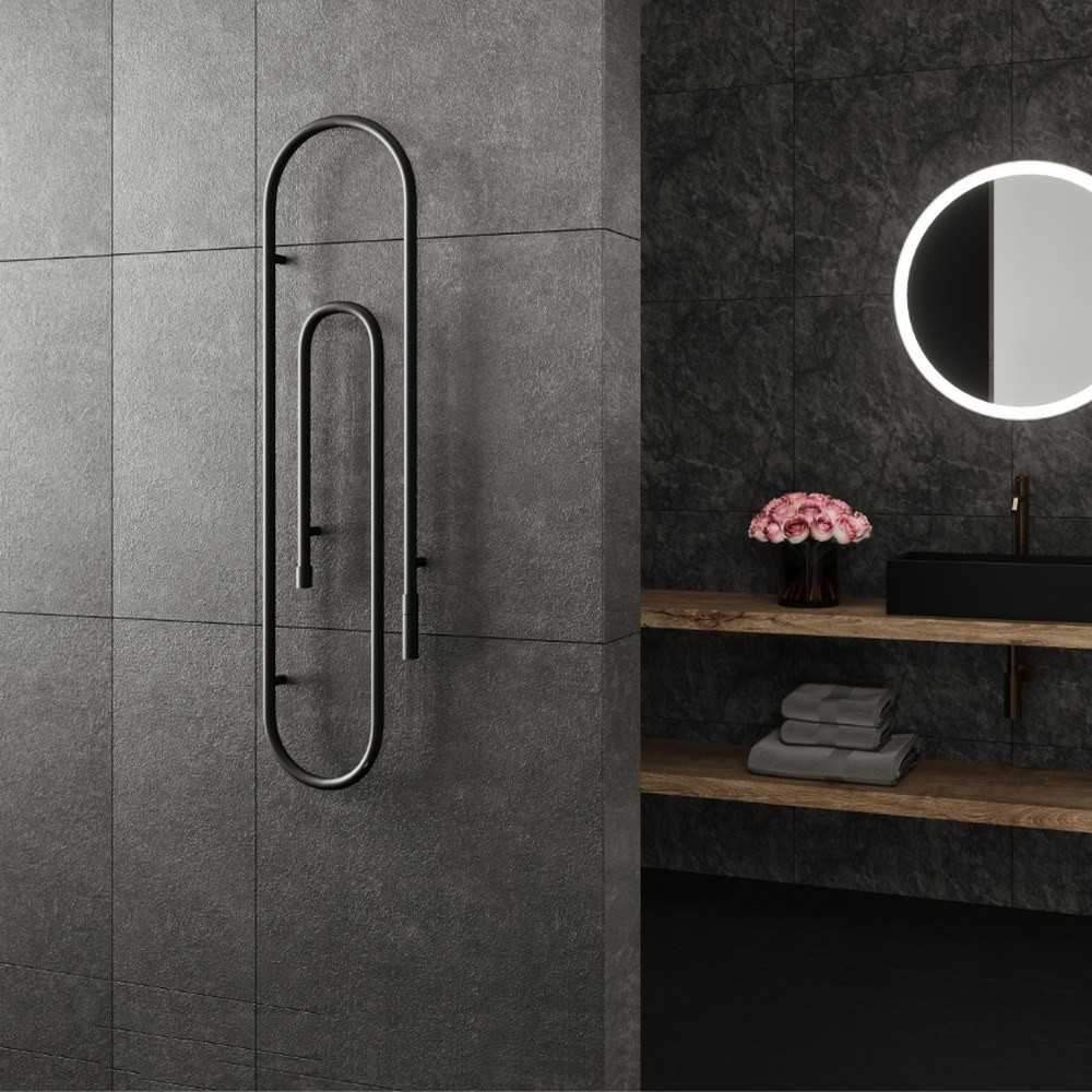 CLIP 47" TOWEL WARMER - BLACK